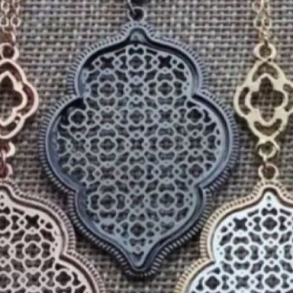 Moroccan‎  Filigree  Necklace - Picture 4 of 10